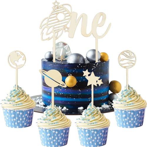 Haooryx 5Stück Weltraum Hölzernes Tortenaufleger EINE Buchstabe Rakete Tisch Mittelstück Stern Planet Nachtisch Cupcake Topper für Kinder Geburtstag -Dusche Hochzeit Torte Dekoration Party Zubehör von Haooryx