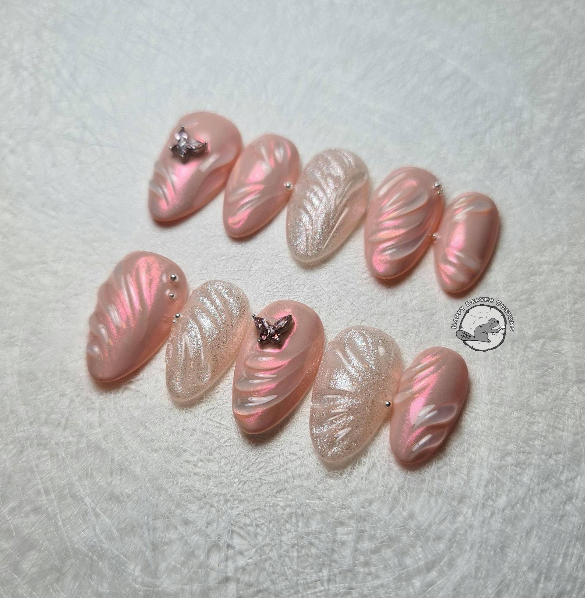 Ethereal 3D Press On Nails, Freestyle Falsche Nägel Mit Schmetterlingen, Gel Nagel, Fairy Princess Federnägel, Girly Süße Pinky Peach von HappyBeaverCustoms