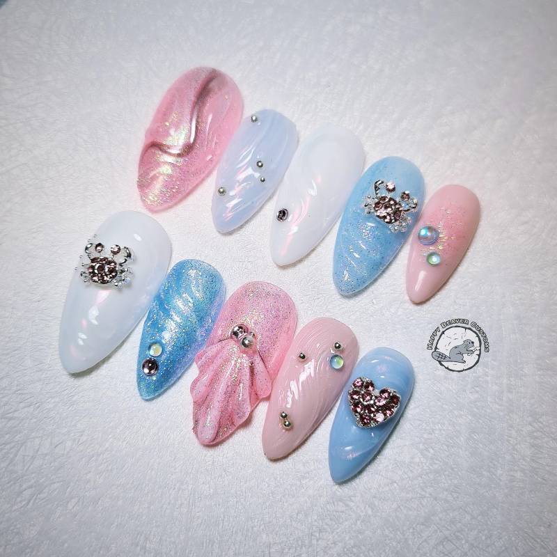 Sea Crab 3D Press On Nails, Mermaid Beach Vokation Ocean Nägel, Freestyle Falsche Y2K, Gel Nagel Set, Pink Blau Glänzende Sommernägel von HappyBeaverCustoms