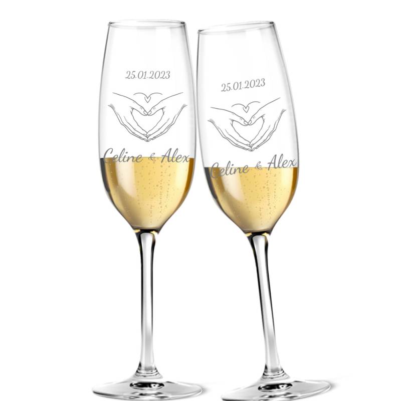 Personalisiertes graviertes Sektglas Valentinstag Herz aus Händen, Namen & Jahrestag, als Valentins-Geschenk für Paare von Happygoods GmbH