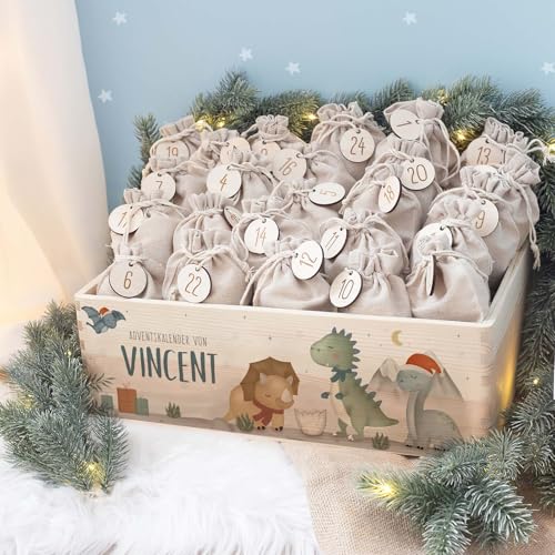 Personalisierte Adventskiste - Adventskalender aus Holz mit Namen - Gravur Kalender DIY - Weihnachtskalender für Kinder - hello mini (Dino Druck) von HeLLo mini