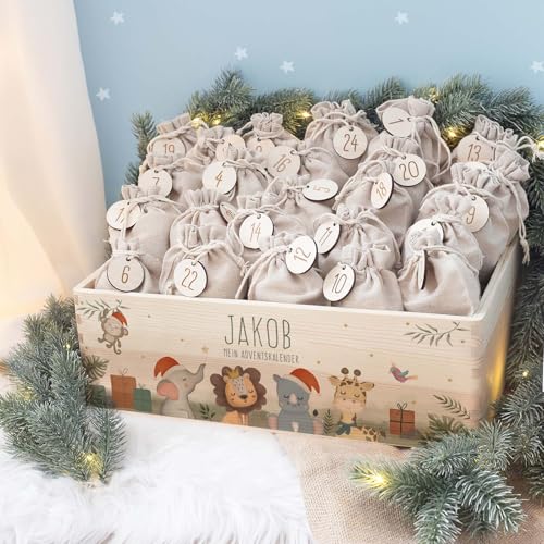 Personalisierte Adventskiste - Adventskalender aus Holz mit Namen - Gravur Kalender DIY - Weihnachtskalender für Kinder - hello mini (Safari Druck) von HeLLo mini