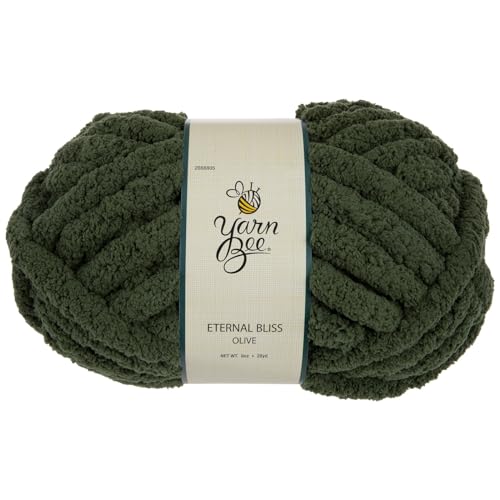 (Olive) Yarn Bee 7 – Jumbo-Garn zum Häkeln und Stricken – weicher Garnknäuel – 28 Meter aus 100 % Polyestergarn zum Häkeln von Decken, Hüten und mehr – Bastelbedarf für Handarbeit, Olivgrün von Hobby Lobby