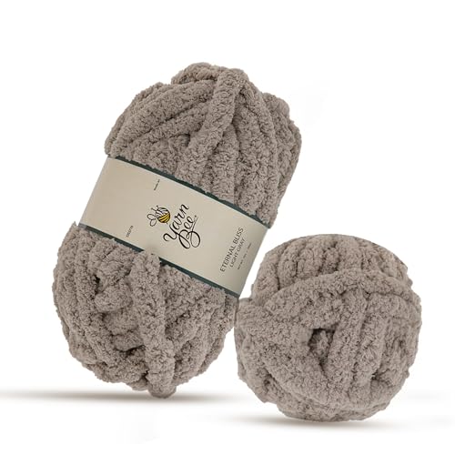 Yarn Bee Jumbo-Garn zum Häkeln und Stricken, weicher Garnknäuel, 28 Meter aus 100 % Polyestergarn zum Häkeln von Decken, Hüten und mehr, DIY-Zubehör von Hobby Lobby