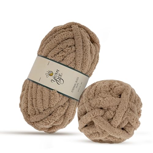 Taupe Yarn Bee Jumbo (Taupe) Garn zum Häkeln und Stricken – weicher Garnknäuel – 100 % Polyestergarn zum Häkeln von Decken, Hüten und mehr – DIY-Handwerk-Zubehör von Hobby Lobby