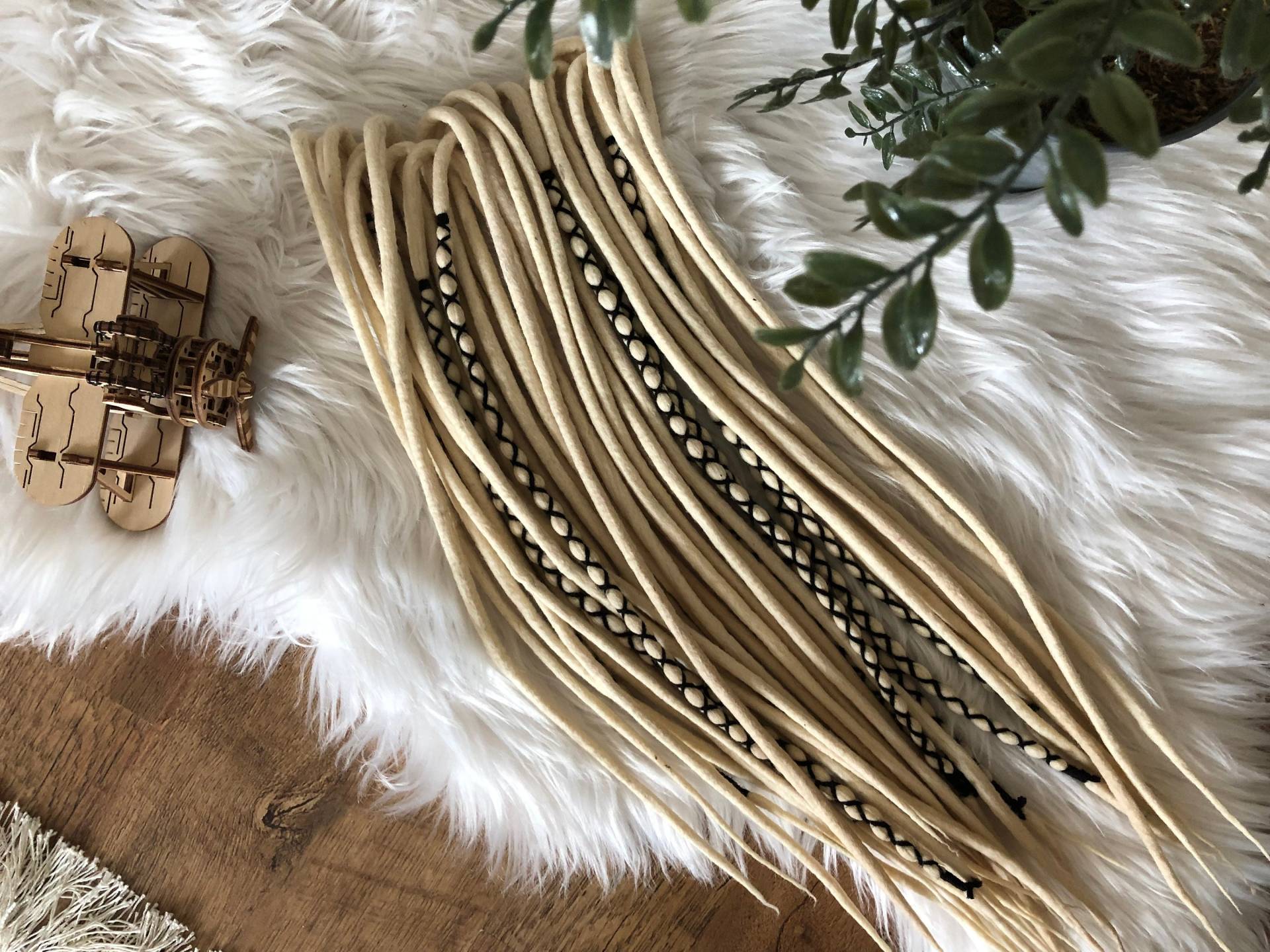 Wolle Dreads Blond Double Ended Oder Single Weiche Fake Merino Dreadlocks Set von HyggeDreads