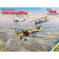 WWII training biplanes (Bücker Bü 131D, DH.82A Tiger Moth, Stearman PT-17) von ICM