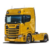 SCANIA S730 Highline 4x2 von Italeri