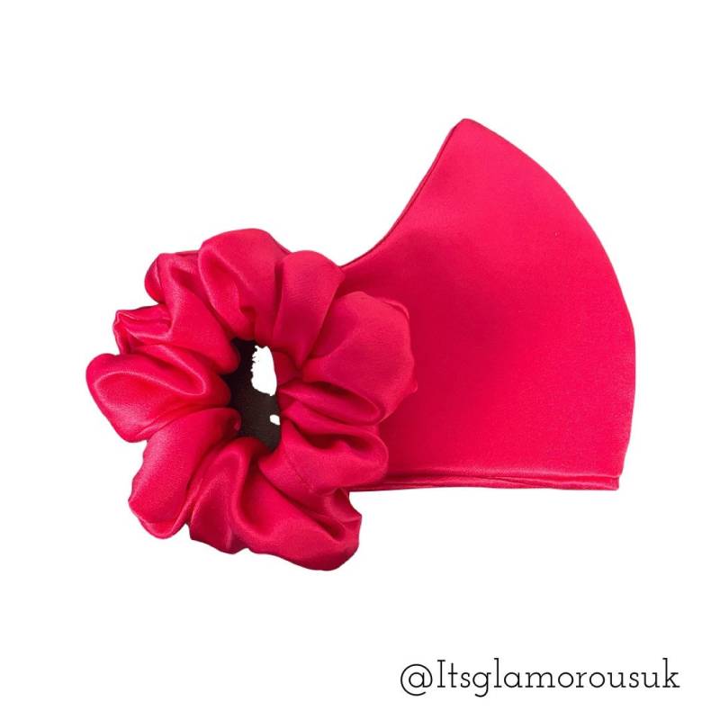 Briefkasten Geschenk - Maulbeerseide Wunsch Rosa Rot Gesichtsmaske Super Weich 3 Layer Kind To Skin 100% Seide Handmade Maskne Prevention von ItsGlamorousUK