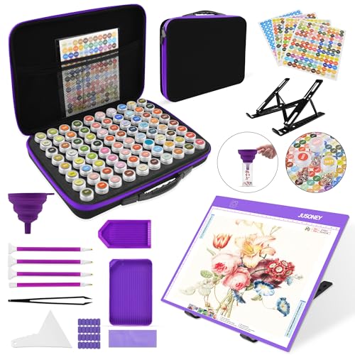 JUSONEY Diamond Painting Zubehör Boxen, 80 Stück Diamond Painting Aufbewahrungsbox mit 3 Helligkeit Leuchttisch A4 Werkzeug Set mit Diamond Painting Stift DIY Handwerk Als Geschenk, Lila von JUSONEY