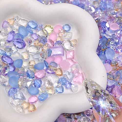 50 Stück Blau Lila Strasssteine Nail Charms Nageldesign Glitzersteine Starry Kristalle Nagel Steine Nail Art Edelsteine Nailart Rhinestones Nail Gems Geometrie Blume Herz Schmetterling Nägel Zubehör von Jaliya