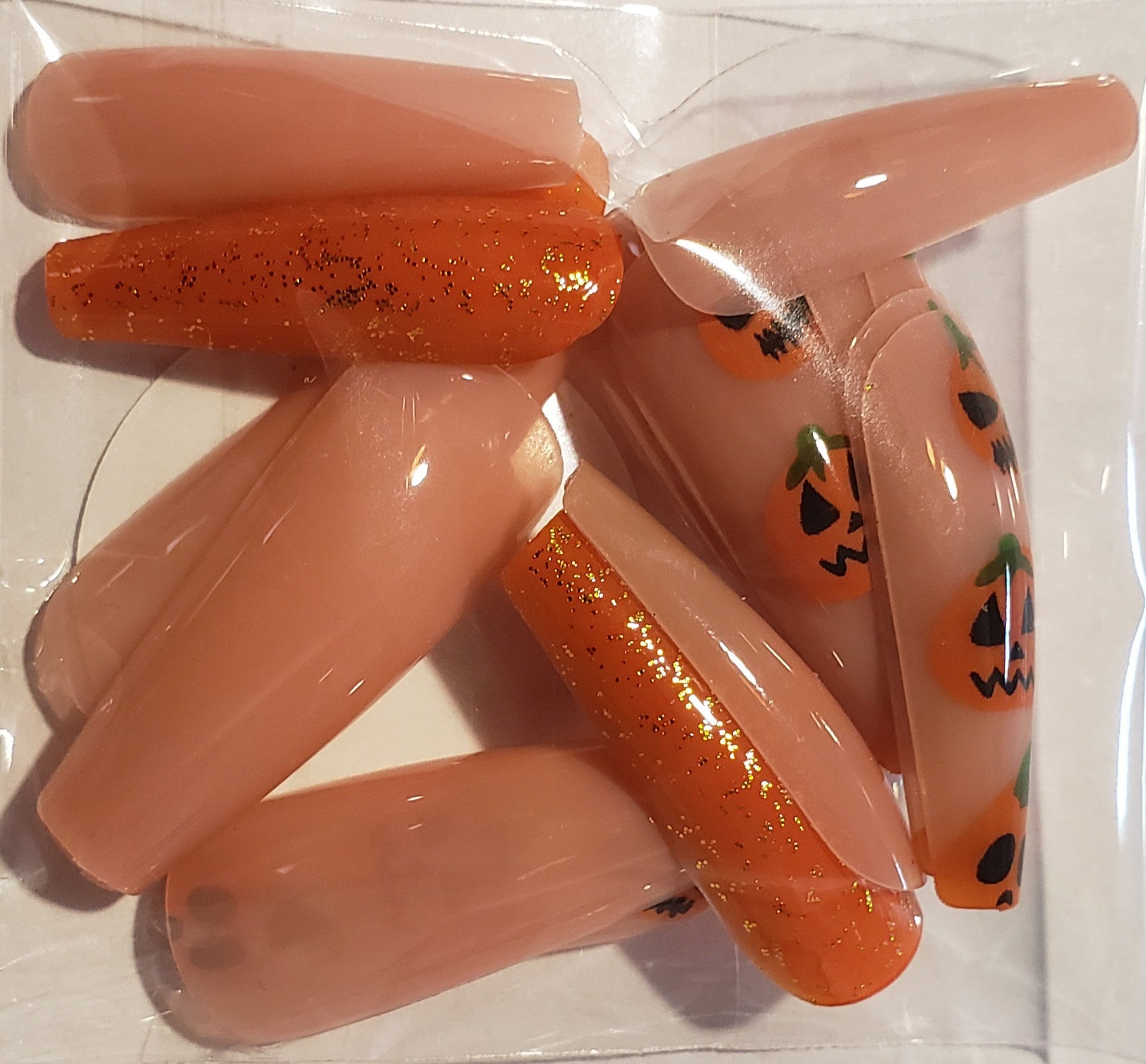 Orange Sparkle & Peach Mit Kürbis Print Sarg Lange Acryl-Nagelspitzen | 24 Count von JeaniRo