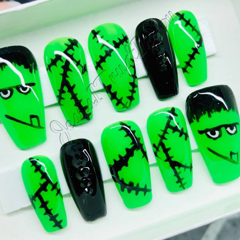 Frankenstein - Halloween Gelpolierte Nagelpresse von JesusItrustInYouCo