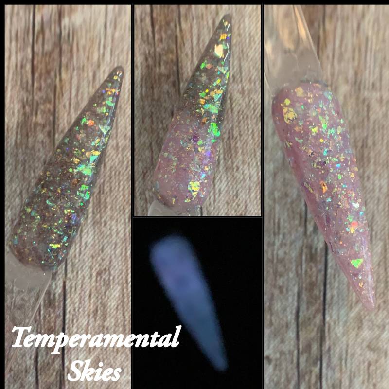 Temperamental Skies Dip Powder von JewelsDips