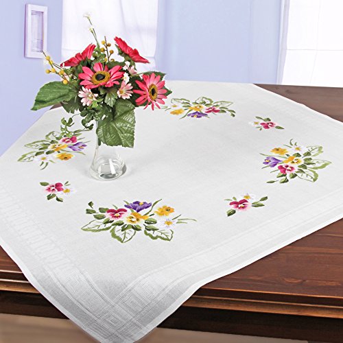 KAMACA Stickpackung Blumen Tischdecke Plattstich Stielstich vorgezeichnet komplettes Stickset mit Stickvorlage Stickerei-Kit zum Selbersticken (Stiefmütterchen MD 80x80 cm) von KAMACA