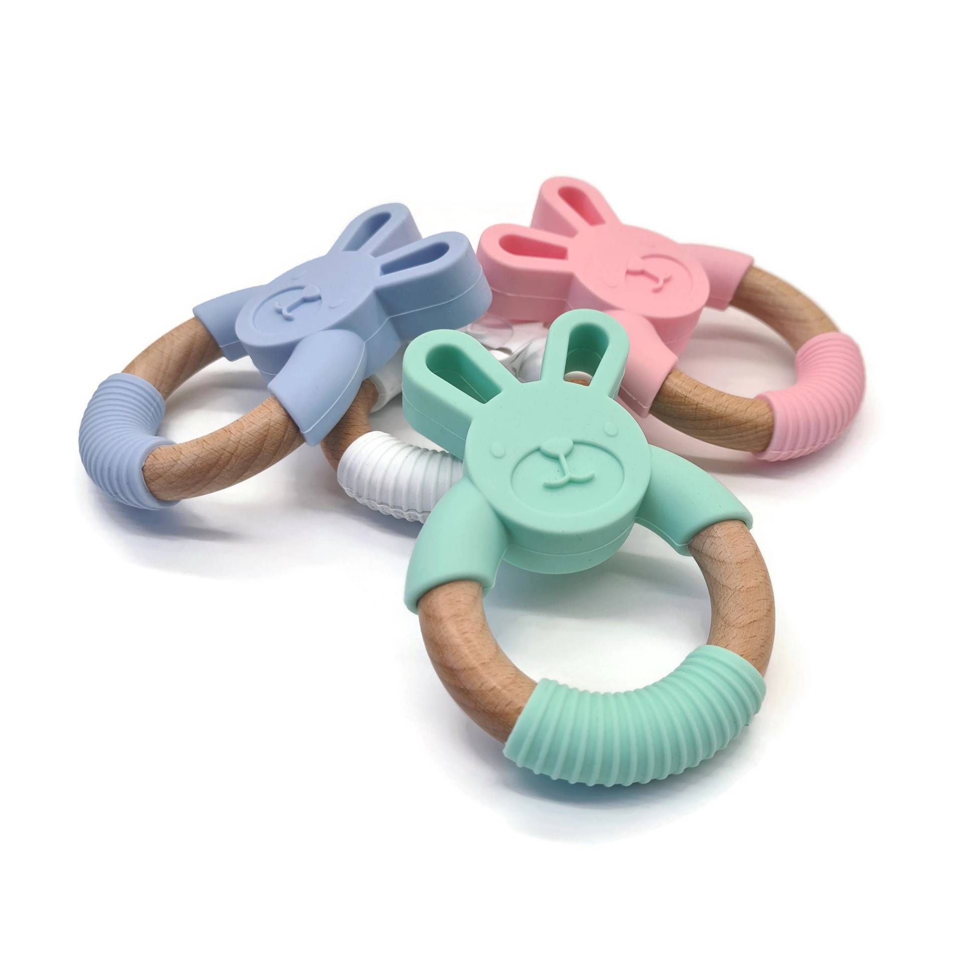 Hase Beißring Kaninchen Silikon Baby Rosa Blau Sinnestier von KAsuppliesShop