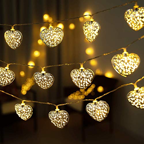 KINGCOO Marokkanische Schnur Licht, 2.5M 20LED Metall Hohl Lichterkette Warmweiß Batteriebetrieben Innenbeleuchtung Dekoration für Schlafzimmer Hochzeit Party Halloween Weihnachtsdekorationen (Herz) von KINGCOO