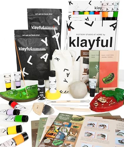 KLAYFUL Ton Töpferset für Anfänger für zu Hause - Lufttrocknend. Das Kit enthält: 3 kg weißen Ton, Werkzeuge, Pinsel, Acrylfarben, Arbeitsunterlage und praktischen Leitfaden von KLAYFUL