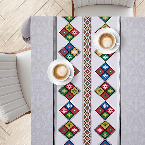 KP HOME Graue PVC Tischdecke Abwischbar Mit Elegantem Indischen Muster – Quadratische Wachstischdecke 140x140 cm – wasserdichte Wachstuch Mit Volkskunst-Läuferdesign – Abwischbares Vinyl Für Draußen KP HOME Graue PVC Tischdecke Abwischbar Mit Elegantem Indischen Muster – Quadratische Wachstischdecke 140x140 cm – wasserdichte Wachstuch Mit Volkskunst-Läuferdesign – Abwischbares Vinyl Für Draußen von KP HOME
