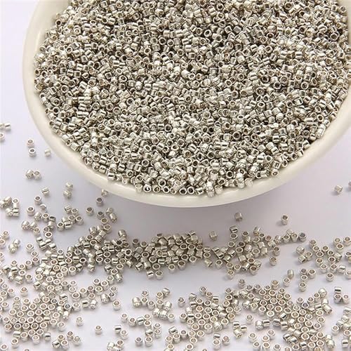 Glasperlen, metallisch-silberne Glasperlen, werden zur Herstellung von Mini-Rocailles-Armbändern und DIY-Perlenperlen verwendet.(Silver) von KUOHU