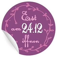 24 tolle Weihnachts Geschenk Aufkleber "Erst am 24.12 öffnen" auf lila, MATTE universal Papieraufkleber für Einladungen, Geschenke, runde selbstklebende Sticker ø 45mm von Kartenkaufrausch