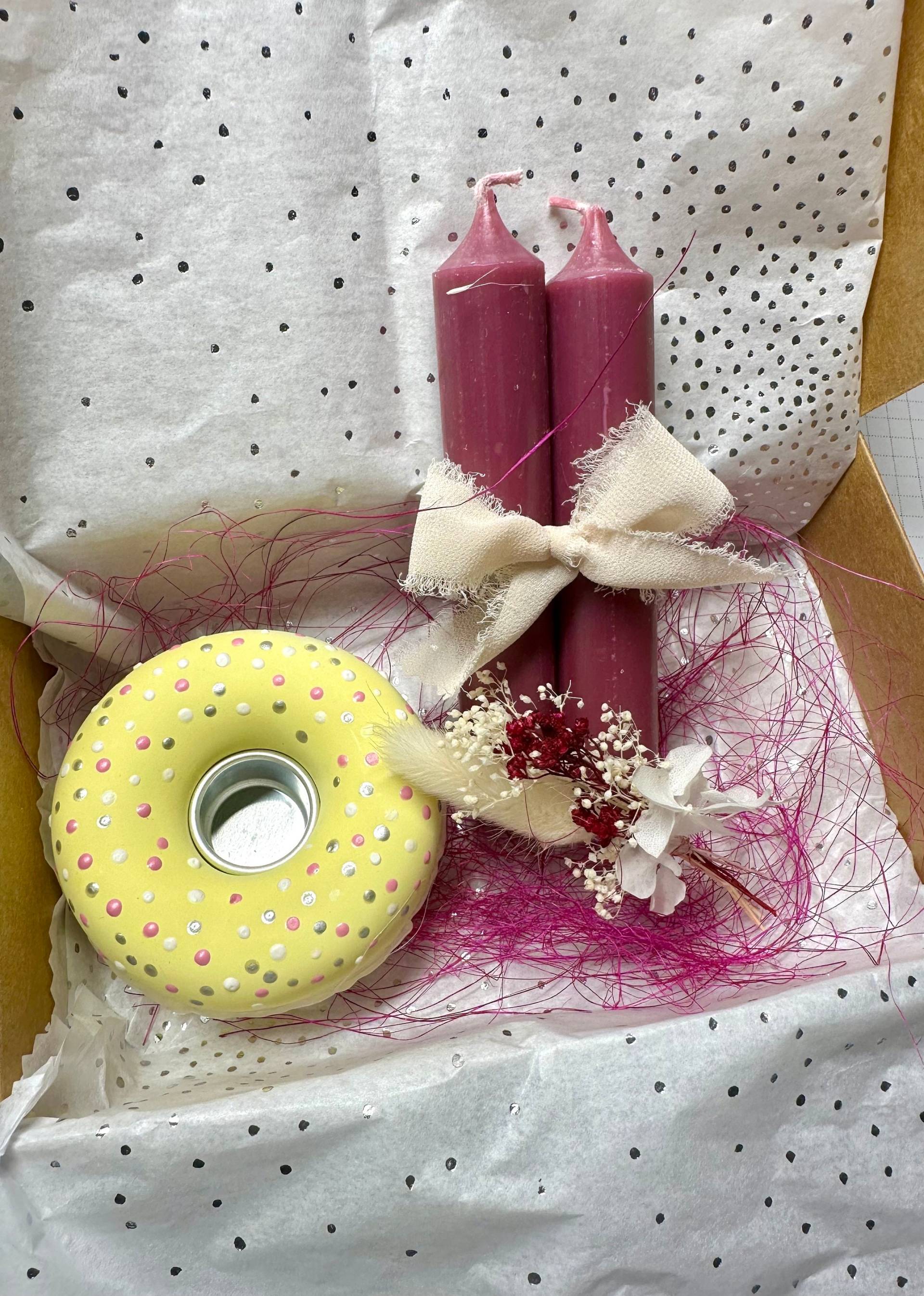 Donut - Kerzenständer Kerzenhalter Mit Kerze Geschenkset Auspacken Und Freuen- Geburtstag Geburtstagsgeschenk von KathisPapierkunst