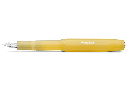 Kaweco FROSTED SPORT Füllhalter Sweet Banana I Premium Füllfederhalter für Tintenpatronen mit hochwertiger Stahlfeder I Füllfederhalter 13 cm I Füller in Gelb I Federbreite: BB (E von Kaweco