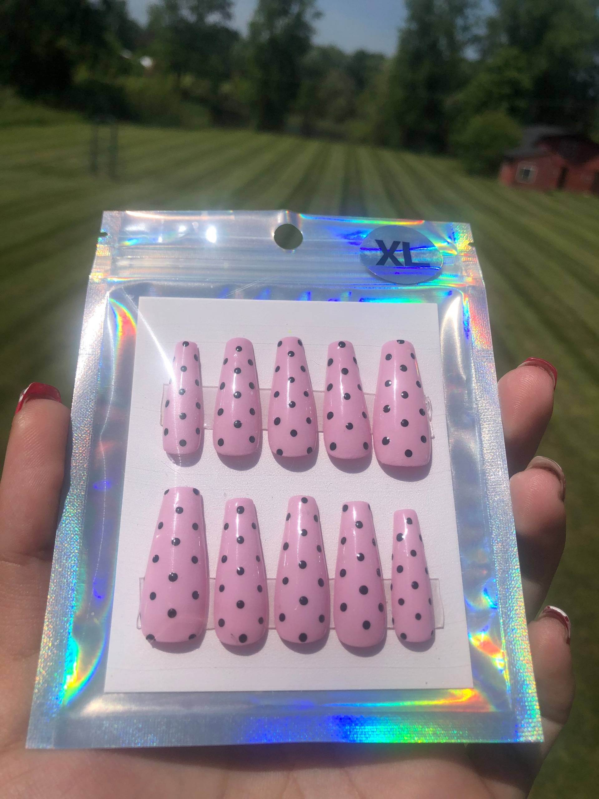 Pink Polka Dot Handgemachte Press On Nails Größe Xl von KitkatClawsNails