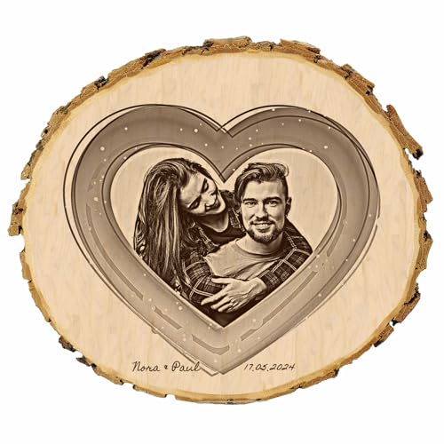 KIWISTAR UG - Baumscheibe - 21-24 cm - Space Herz - Geschenk Holzscheibe - Valentinstag - Liebe - Love - Naturholz - Geschenk - Türschild - Foto und Wunschtext individuell personalisiert von Kiwistar