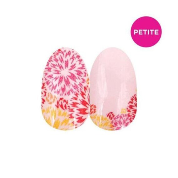 Was in Der Nelke Petite - Color Street Ruhe von KolorfulNailsShoppe