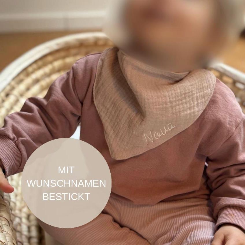 Halstuch Mit Name Bestickt | Baby Kinder Babygeschenk Personalisiert Kleidung von KreativstubeMichelle