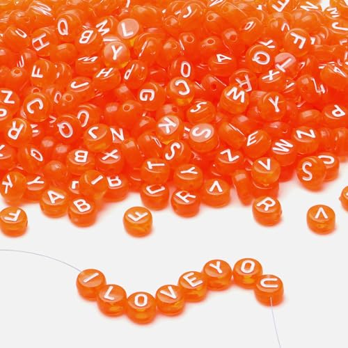 LAIDANLA 1500PCS Acryl Buchstaben Perlen Alphabet Weiß Buchstaben Orange Transparent Runde Perle 7×4mm für Schmuck Armbänder Halsketten Schlüsselanhänger Herstellung von LAIDANLA