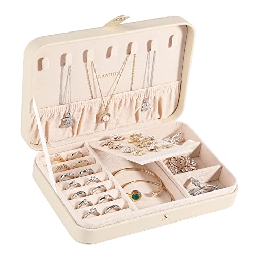 LANDICI Kleine Schmuckschatulle für Frauen und Mädchen, PU-Leder, Reise-Schmuck-Organizer-Etui, tragbare Schmuck-Aufbewahrungs-Halter, Display für Ring, Ohrringe, Halskette, Kindergeschenk, Aprikose LANDICI Kleine Schmuckschatulle für Frauen und Mädchen, PU-Leder, Reise-Schmuck-Organizer-Etui, tragbare Schmuck-Aufbewahrungs-Halter, Display für Ring, Ohrringe, Halskette, Kindergeschenk, Aprikose von LANDICI
