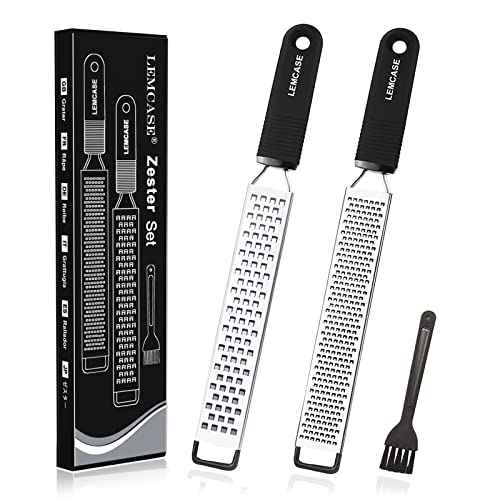 LEMCASE® Zester [Original] Reibe Edelstahl - Käsereibe, Parmesanreibe, Zitronenreibe, Küchenreibe mit Rutschfestem Silikon Griff | inkl. Schutzabdeckung & Reinigungsbürste | 2 Stück (Schwarz) von LEMCASE