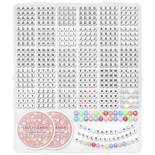 LEUCHTAMOR 1570Pcs Buchstabenperlen, Alphabet Freundschaft Armband Kit, Buchstaben Armband Perlen mit 2 Elastischen Schnüren für Armbänder Machen von LEUCHTAMOR