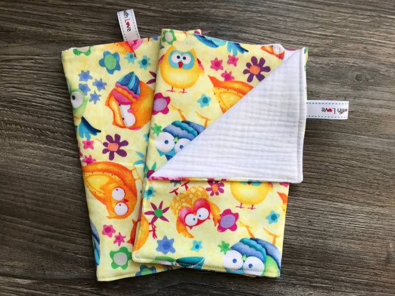 Eulen Weiß Burping Cloth Schulter Dribble Bib 100% Weiche Musselin Baumwolle von LISAsKNITWEAR