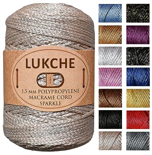 Lukche 1,5 mm x 130 m, Premium-Polyester-Makramee-Schnur, glitzernd, buntes Seil, Garn Häkeln, Makramee-Zubehör für Taschen, Bodenplatten, Teppiche (Beige Silber) von LUKCHE