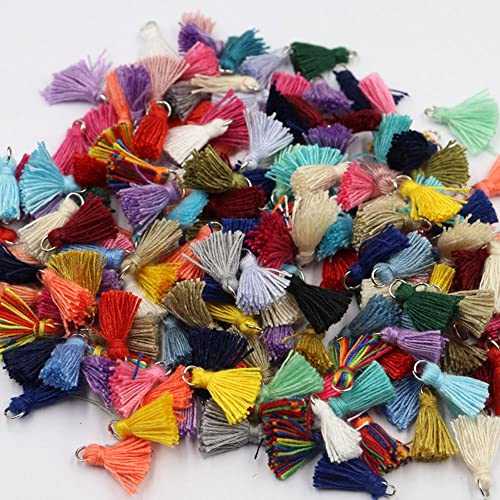 LUMoony 50Pcs 1.5cm Bunte Baumwolle Quaste Anhänger Troddel Kleine Kurze Fransen Mini Quasten Bunte Troddel Mini-Quasten Bunt Quaste Anhänger Troddel Kurze Klumpige Quasten mit Gold Biegering von LUMoony