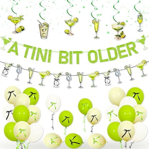 LaVenty A Tini Bit Older Banner Luftballons Martini Bar Party Dekorationen Weenies und Tinis Dekor für Junggesellinnenabschied Martini Geburtstag Dekorationen von LaVenty