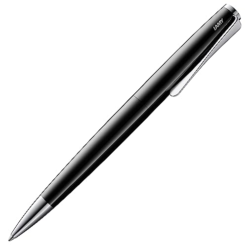 Lamy studio pianoblack Kugelschreiber – universeller Kuli in elegantem Gehäuse aus Edelstahl – mit propellerförmigem Clip – inkl. Großraummine M 16 in Stichbreite M in schwarz von Lamy