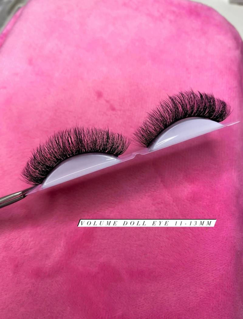 Volume // Individuell Angefertigte Strip Lashes Wimpernverlängerung Custom von LashedByLauren