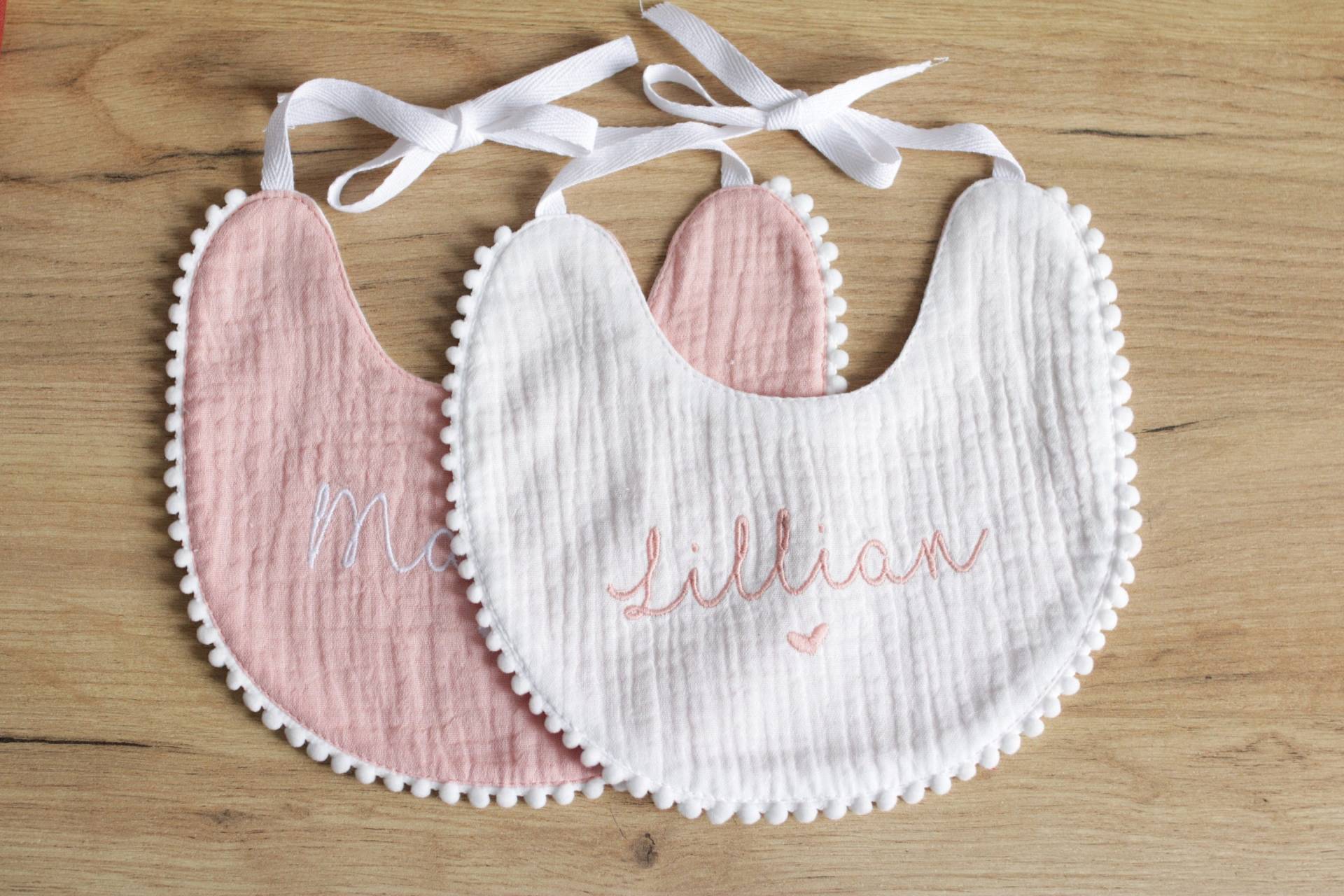 Personalisiertes Baby-Lätzchen, Monogrammiertes Baby-Dusche-Geschenk, Baby-Geschenk, Individuelles Baby-Lätzchen von LazyBunnyStudio