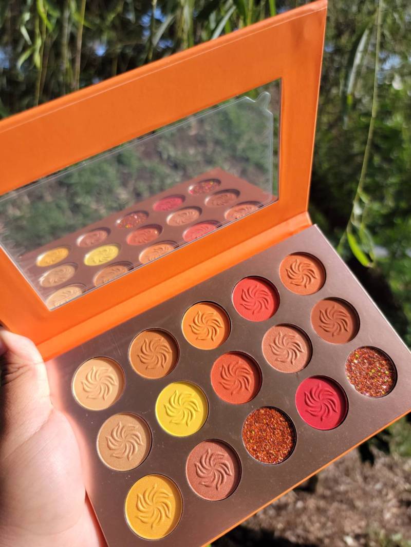 Sommernächte | Schminke Lidschatten-Palette Sommer-Kollektion Geschenke Bräute Maskenbildner Schönheit Halloweens von LeRoseCollection