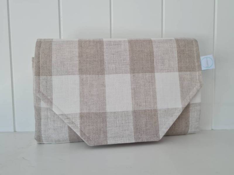 Leinen Gingham Windel-Wickelauflage Deluxe - Windeltasche Windel-Clutch Wickelunterlage Made To Order von LeashyLouDesigns