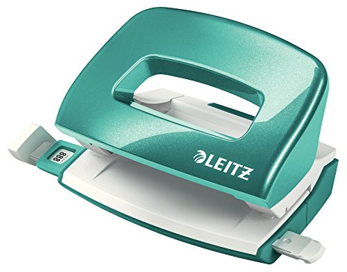 Leitz Mini Locher aus Metall, kleiner Locher für 10 Blatt, Metall, Anschlagschiene mit Formatangaben, Ergonomisches Design, eisblau, WOW-Serie, 50601051 von Leitz