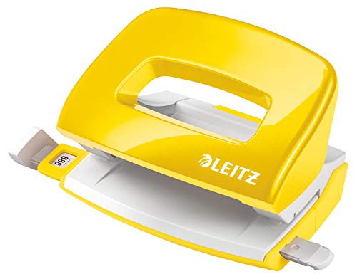 Leitz Mini Locher aus Metall, kleiner Locher für 10 Blatt, Metall, Anschlagschiene mit Formatangaben, Ergonomisches Design, gelb, WOW-Serie, 50601016 von Leitz