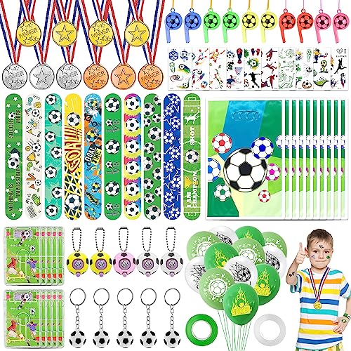 Lets Joy 84PCS Fußball Party Mitgebsel Kinder, Fußball Party Mitgebsel, Fussball Kindergeburtstag Deko, Schlüsselanhänger Luftballons Armband Geschenk Taschen, Medaillen Trillerpfeife, Fußball Deko von Lets Joy