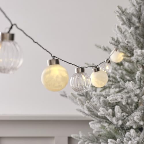 Lights4fun 25er LED Kugel Lichterkette mit Timer 8,4m Strombetrieben Weihnachtsbeleuchtung innen Weihnachten Deko Warmweiße Weihnachtsbaumlichterkette mit Stecker von Lights4fun