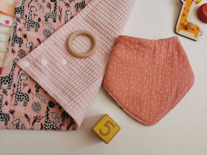 Sicherheits-Lovey-Decke, Schnullerclip, Schnullertuch, Wasserdichtes Baby-Bib, Bandana-Dribbelib, Personalisiertes Geschenk Für Neugeborene von LiiLeBib