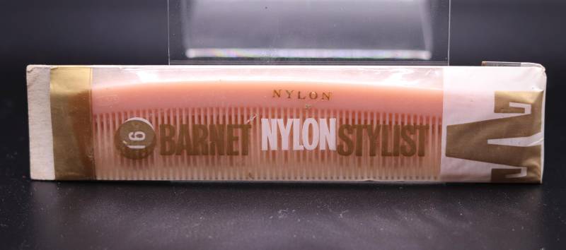 Barnett Stylist Nylon Kamm von LipstickandPanties